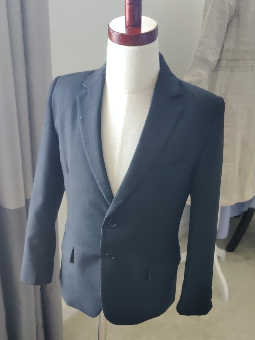 Boys Classic Black Two-Button Blazer Alberto Danelli Padded Shoulder Sz 6